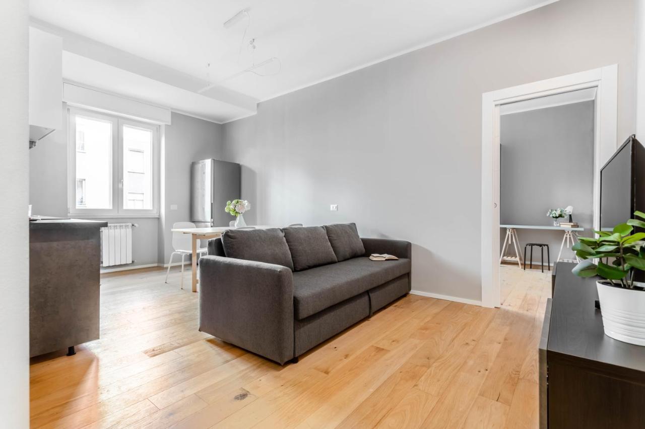 Апартаменти Joivy Charming Flat With Desk Мілан Екстер'єр фото